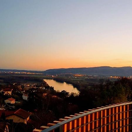 Hotel Rene Egger Trévoux Zewnętrze zdjęcie