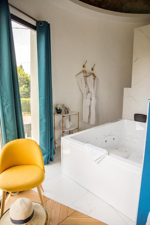 Hotel Rene Egger Trévoux Zewnętrze zdjęcie